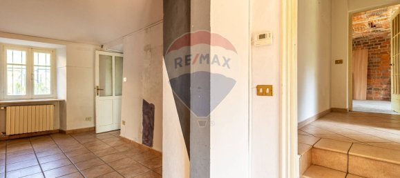 4 bedrooms House in Strona, Italy No. 371953 13