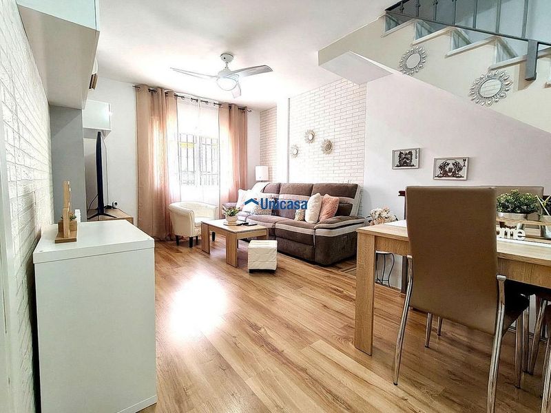 3 غرف نوم تاون هاوس في Puerto De La Torre, Spain رقم 226265