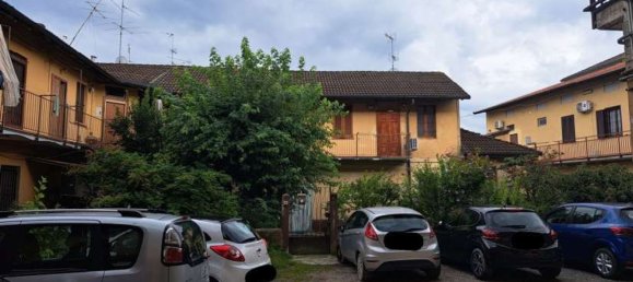 Apartamento de 3 habitaciónes en Locate di Triulzi, Italy No. 7251 15