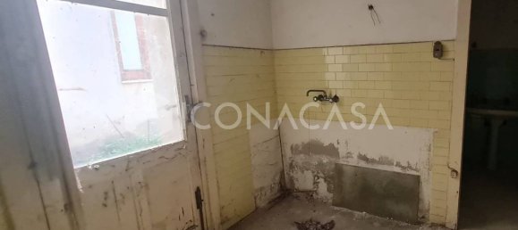 Casa de 4 habitaciónes en Santa Teresa di Riva, Italy No. 19071 21