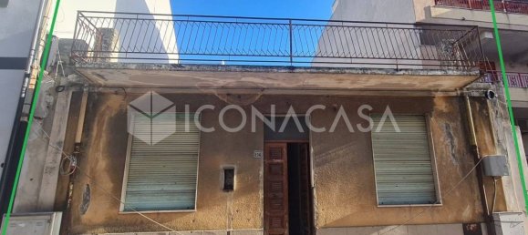 Casa de 4 habitaciónes en Santa Teresa di Riva, Italy No. 19071 9