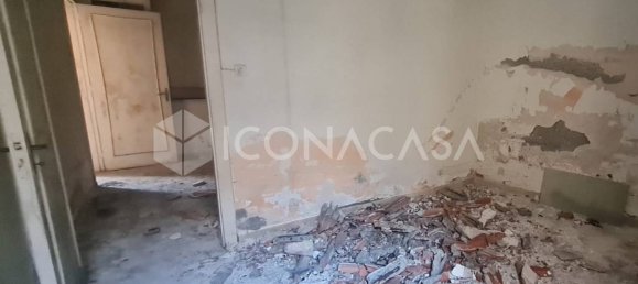 Casa de 4 habitaciónes en Santa Teresa di Riva, Italy No. 19071 16