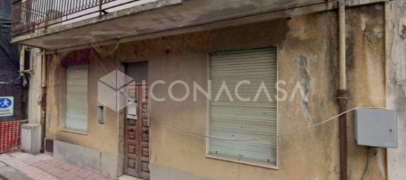 Casa de 4 habitaciónes en Santa Teresa di Riva, Italy No. 19071 10