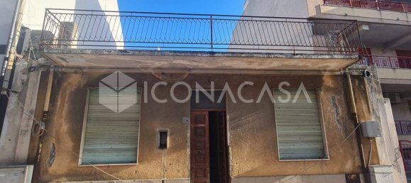 Casa de 4 habitaciónes en Santa Teresa di Riva, Italy No. 19071 13