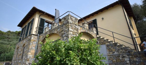 Villa de 6 divisões em Diano San Pietro, Italy N.º 115151 19