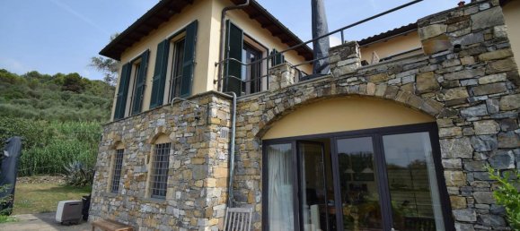 Villa de 6 divisões em Diano San Pietro, Italy N.º 115151 26