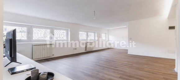 2 chambres Appartement à Rome, Italy No. 325076 10