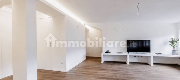 2 chambres Appartement à Rome, Italy No. 325076 5