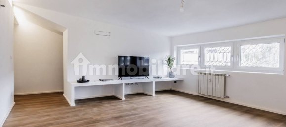 2 chambres Appartement à Rome, Italy No. 325076 7