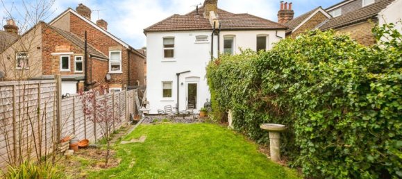 2 Schlafzimmer Haus in Kenley, United Kingdom, Nr. 8037 9