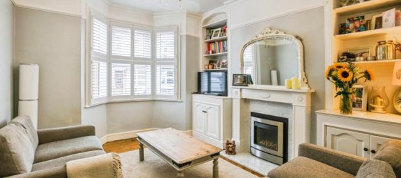 2 Schlafzimmer Haus in Kenley, United Kingdom, Nr. 8037 2