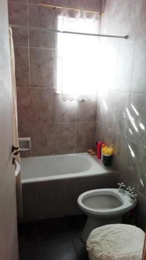 3 bedrooms House in Moron, Argentina No. 5302