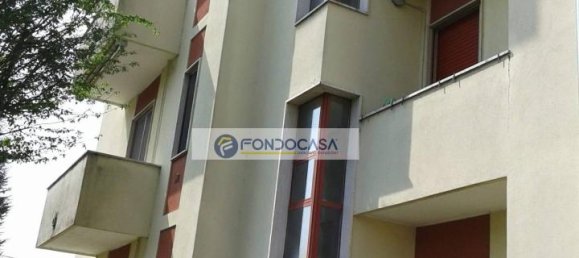 4 rooms Apartment in Vigevano, Italy No. 172783 16