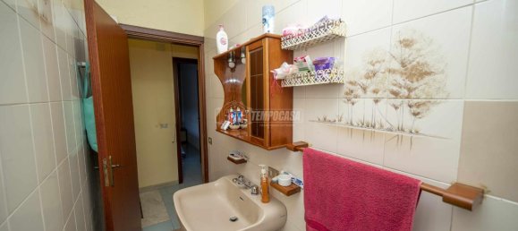 Дом с 4 комнатами в Мессина, Италия № 132460 17