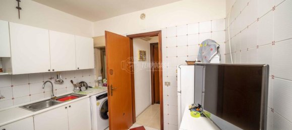 Дом с 4 комнатами в Мессина, Италия № 132460 8