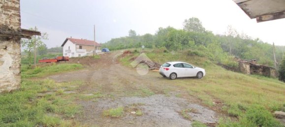 8 rooms House in San Giorgio Scarampi, Italy No. 114733 8