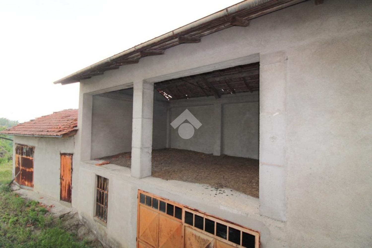 8 rooms House in San Giorgio Scarampi, Italy No. 114733