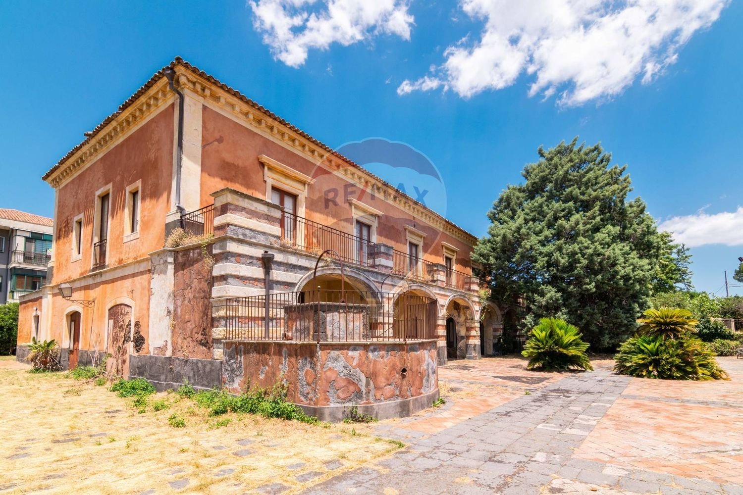13 rooms Villa in Mascalucia, Italy No. 273926