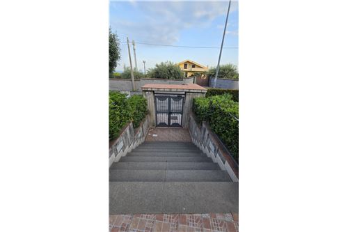 4 bedrooms Apartment in Mascali, Italy No. 280148