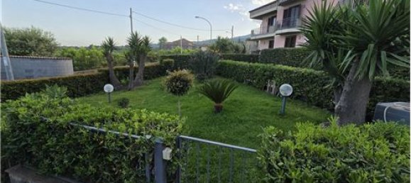 4 bedrooms Apartment in Mascali, Italy No. 280148 2