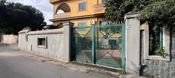 Villa de 9 habitaciónes en Castel Volturno, Italy No. 115201 5