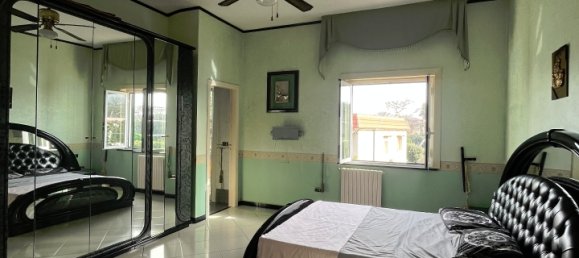 Villa de 9 habitaciónes en Castel Volturno, Italy No. 115201 31