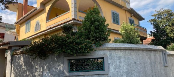 Villa de 9 habitaciónes en Castel Volturno, Italy No. 115201 2