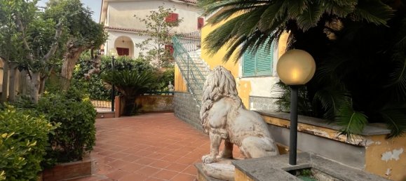 Villa de 9 habitaciónes en Castel Volturno, Italy No. 115201 6