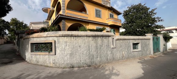 Villa de 9 habitaciónes en Castel Volturno, Italy No. 115201 10