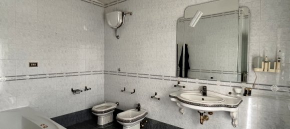 Villa de 9 habitaciónes en Castel Volturno, Italy No. 115201 33