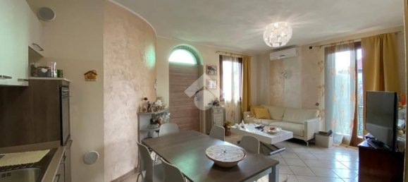2 Schlafzimmer Wohnung in Sarnico, Italy, Nr. 340345 8