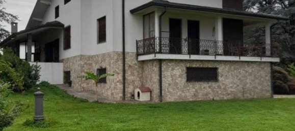 5 rooms Villa in Canegrate, Italy No. 23798 5