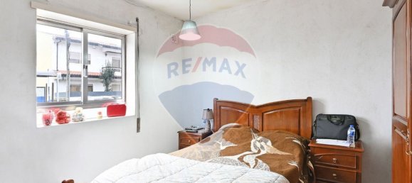 4 Schlafzimmer Haus in Castelo da Maia, Portugal, Nr. 22814 9