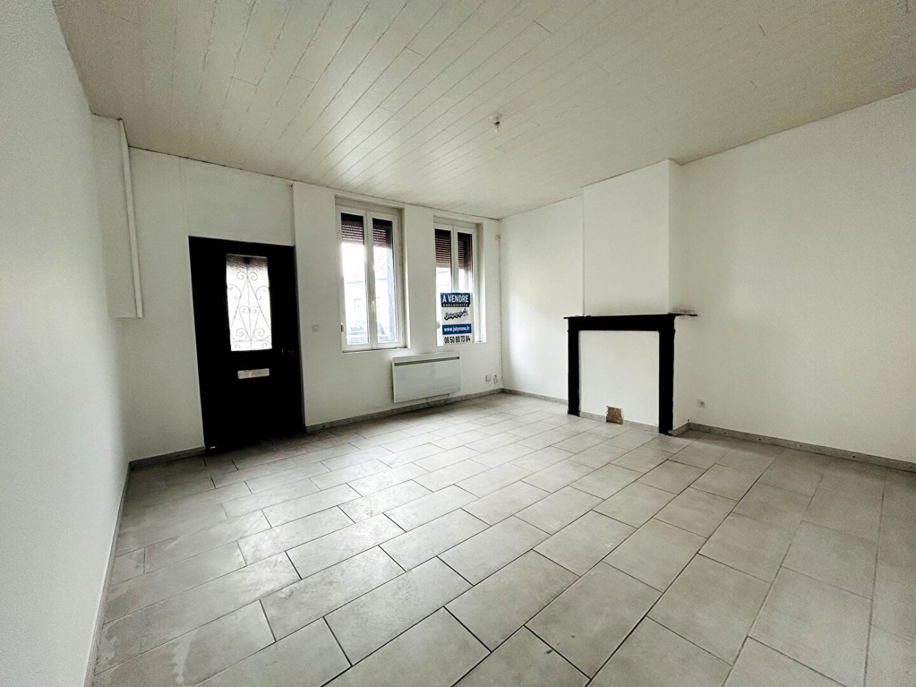 4 bedrooms House in Herin, France No. 82561