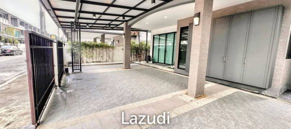 5 bedrooms Cafe / restaurant in Bangkok, Thailand No. 25105 2