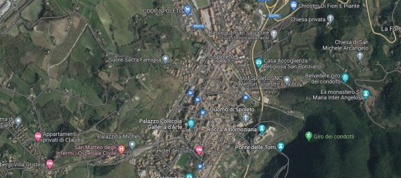 952m² Office in Spoleto, Italy No. 373466 13