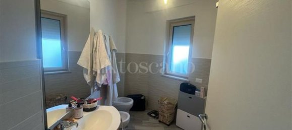 Apartamento de 2 dormitorios en Fiumicino, Italy No. 359152 16