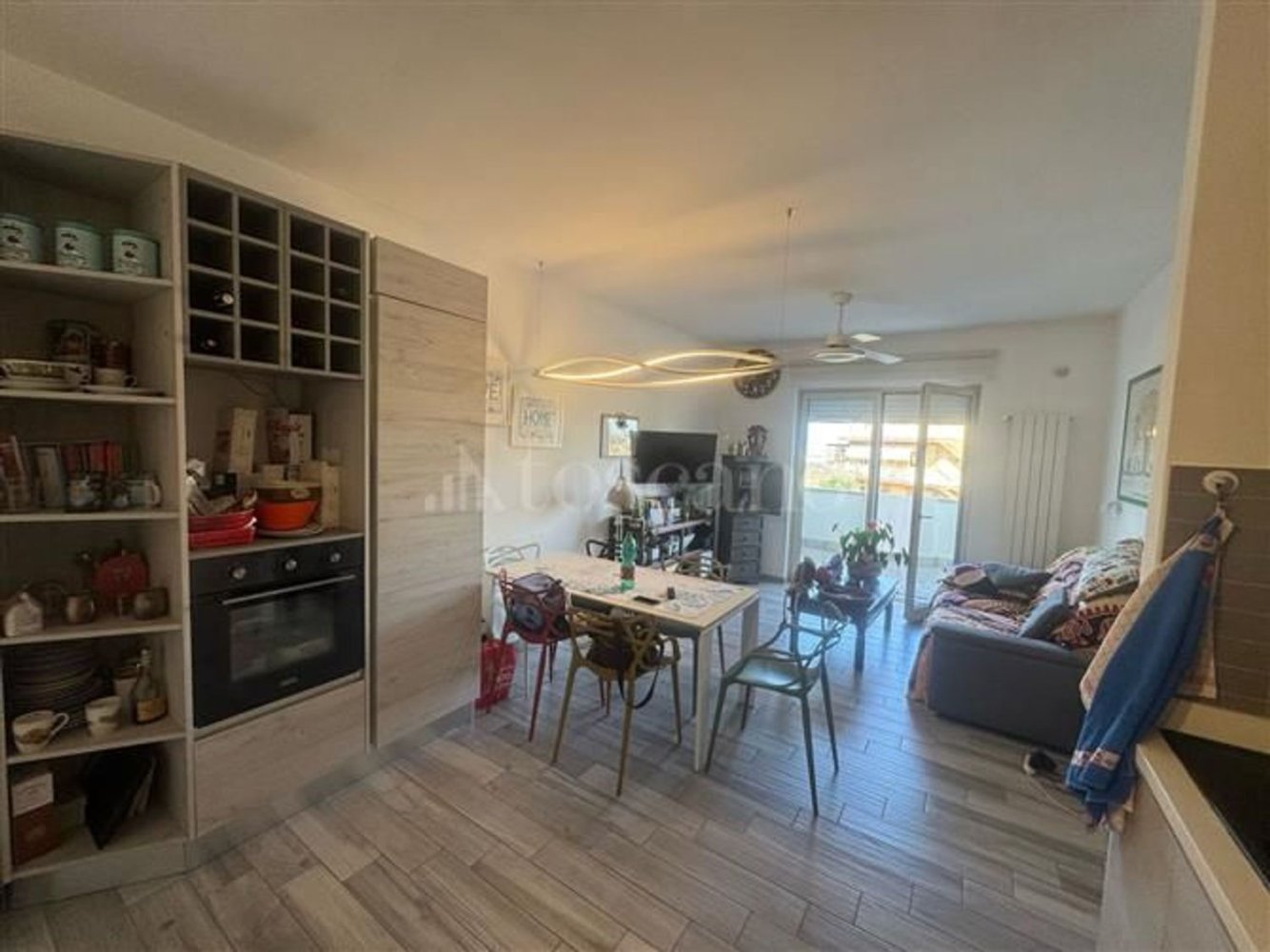 Apartamento de 2 dormitorios en Fiumicino, Italy No. 359152