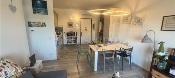 Apartamento de 2 dormitorios en Fiumicino, Italy No. 359152 13