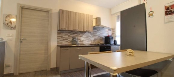 2 bedrooms Apartment in Cadelbosco di Sopra, Italy No. 168675 3