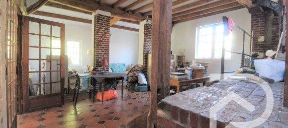 6 bedrooms House in Clermont, France No. 330300 11