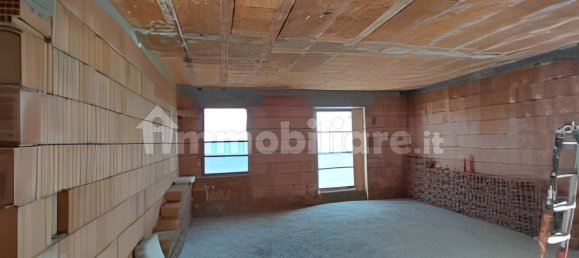 3 Schlafzimmer Wohnung in Missanello, Italy, Nr. 345382 9