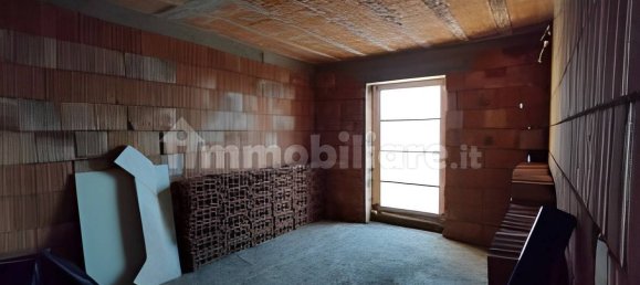 3 Schlafzimmer Wohnung in Missanello, Italy, Nr. 345382 6