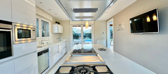 6 bedrooms Villa in Alicante, Spain No. 89020 20