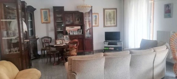 3-salle Appartement à Carosino, Italy No. 107052 3
