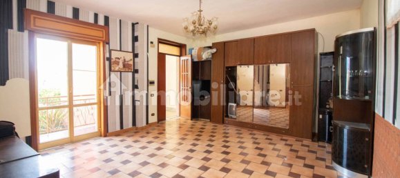 Casa de 6 dormitorios en Poggiomarino, Italy No. 328987 2