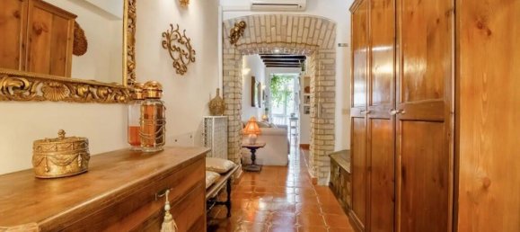 1 bedroom Apartment in Rome, Italy No. 381076 2