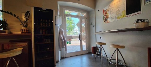 84m² Commercial property in Trento, Italy No. 303146 5