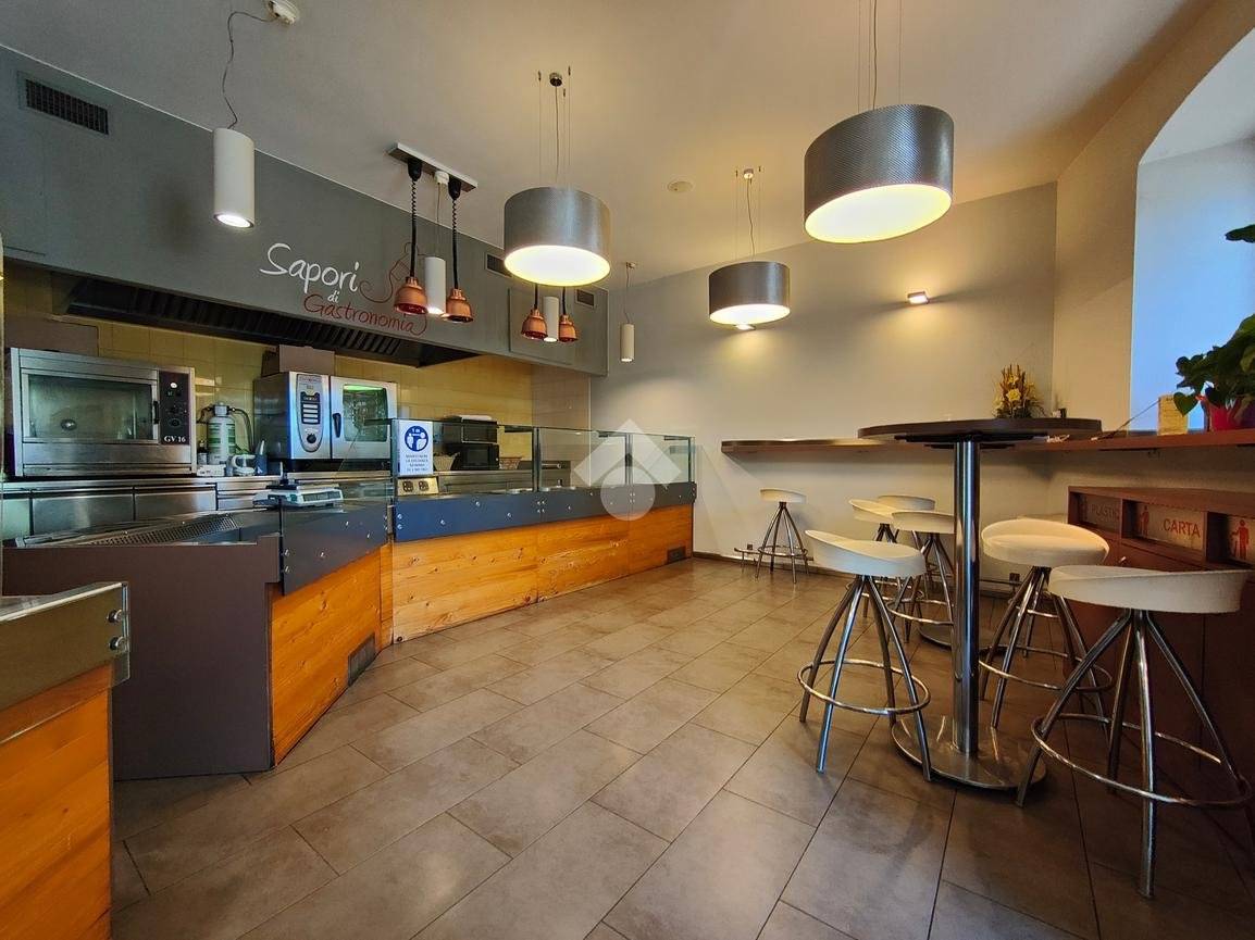 84m² Commercial property in Trento, Italy No. 303146