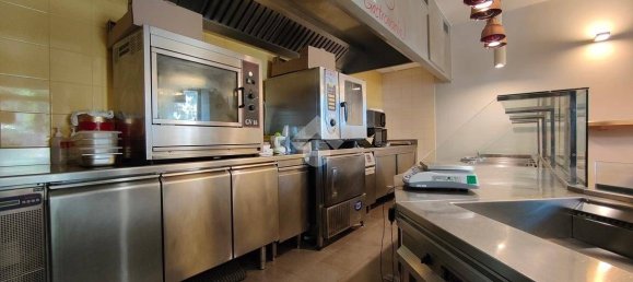 84m² Commercial property in Trento, Italy No. 303146 7